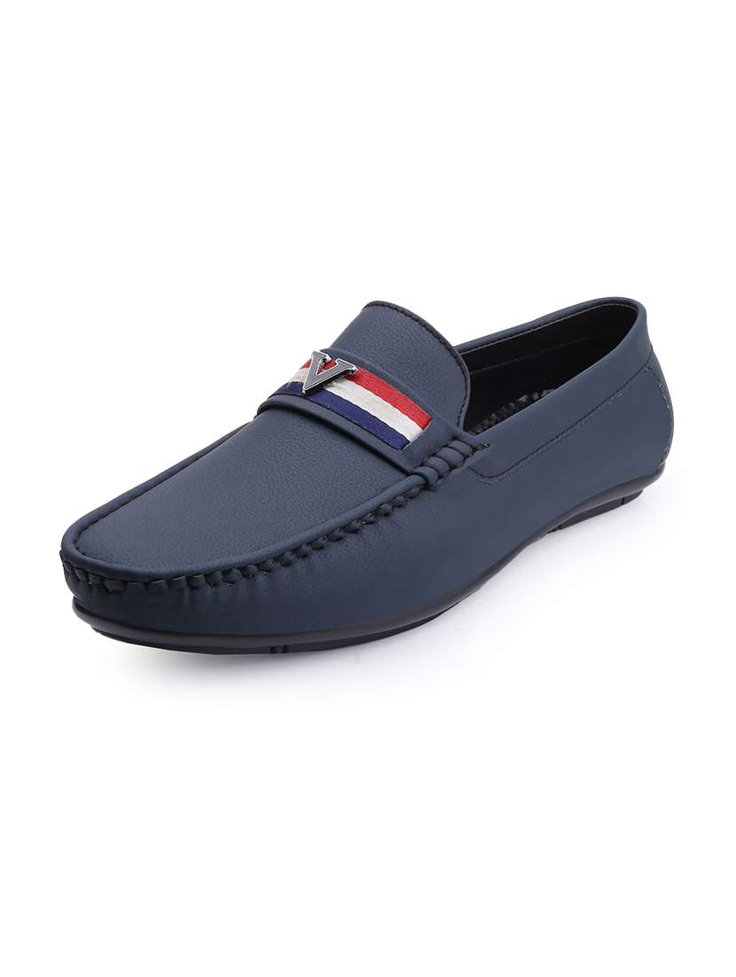 Men Solid Slip On Loafer - 22578997 -  Standard Image - 3