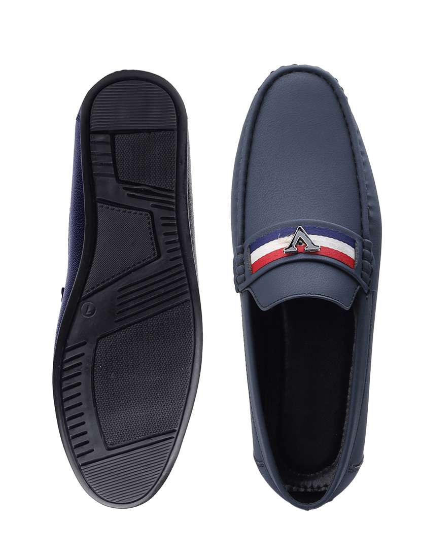 Men Solid Slip On Loafer - 22578997 -  Standard Image - 8