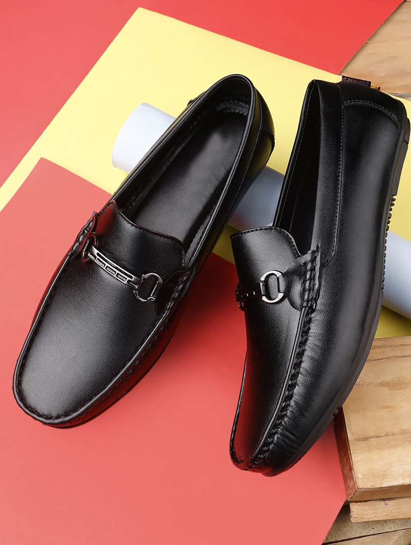 men solid slip on horsebit loafer