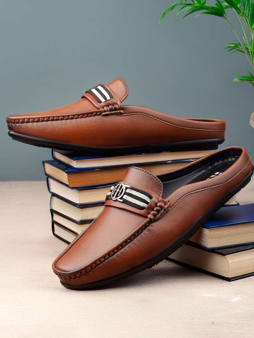 men solid slip on horsebit loafer