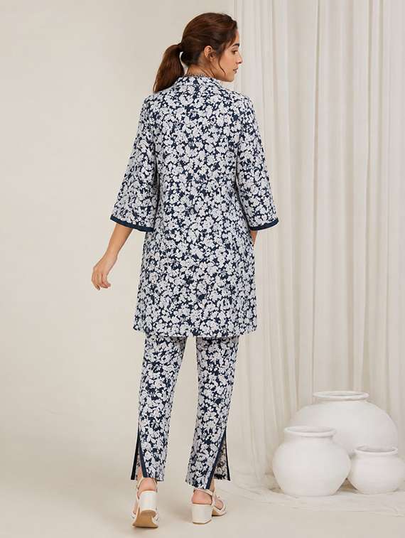 women printed three quarter sleeves ethnic co-ord set - 22579015 -  Standard Image - 3