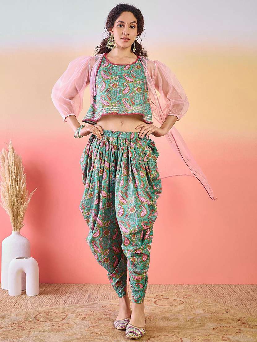 women printed sleeveless fusion set