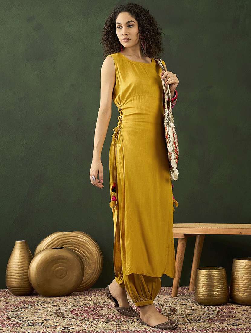 women solid sleeveless straight kurta