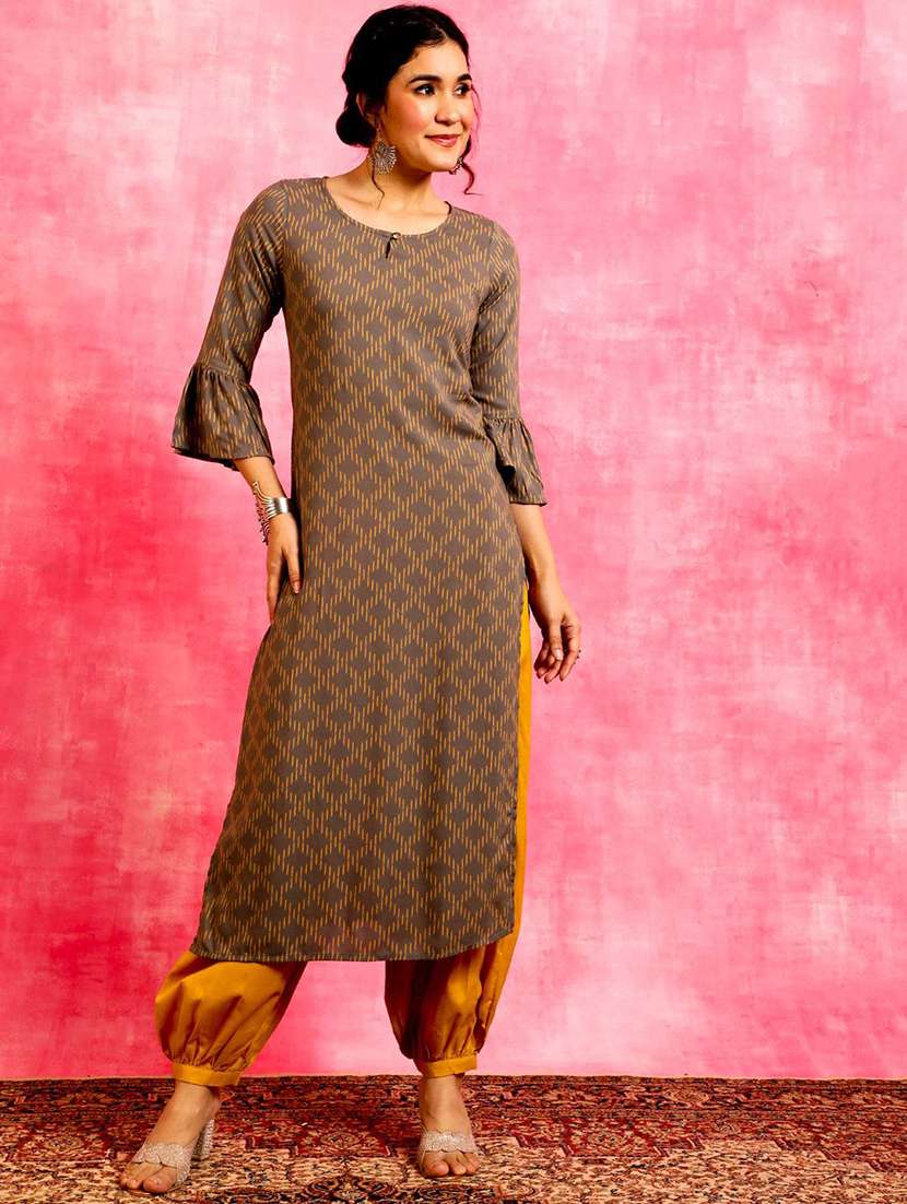 women printed bell sleeves straight kurta