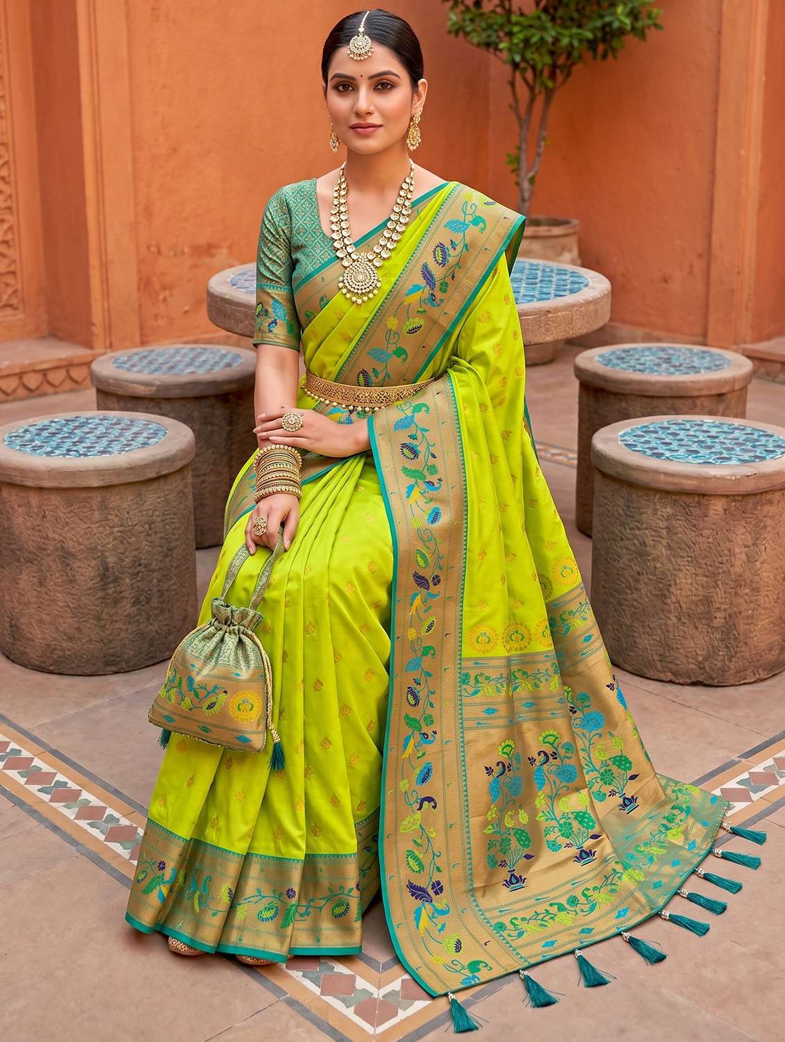 women self design paithani saree with blouse - 22579232 -  Standard Image - 3