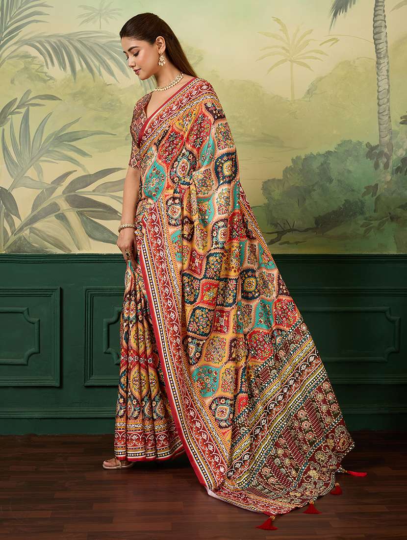 women printed mirror work saree with blouse - 22579260 -  Standard Image - 3