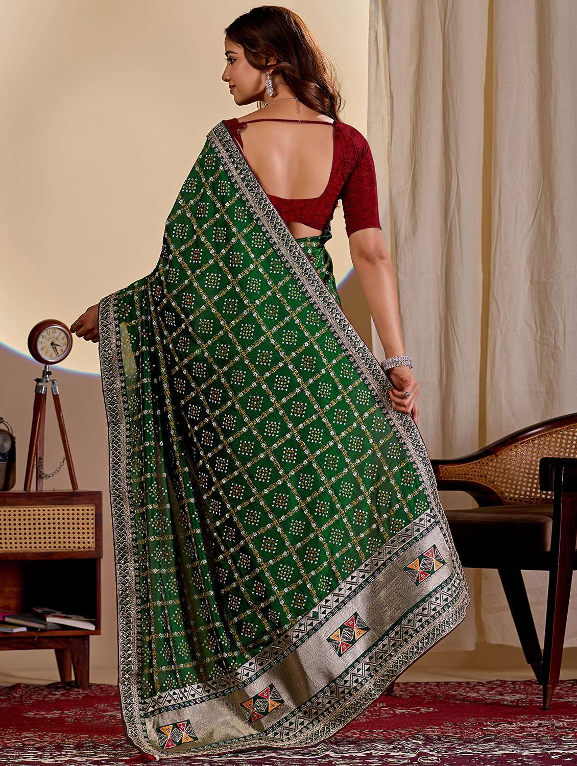 women bandhani printed saree with blouse - 22579269 -  Standard Image - 3