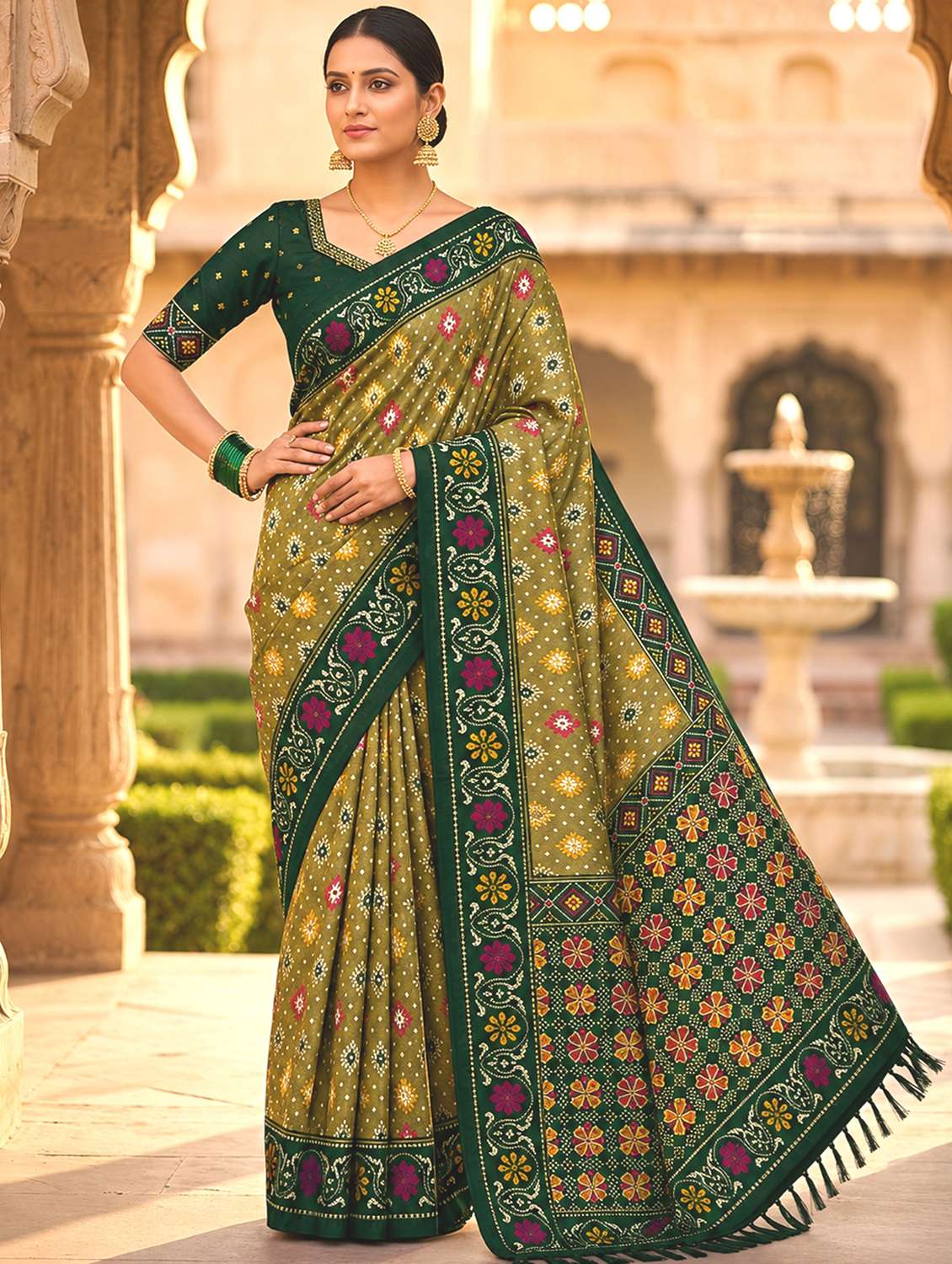 women self design patola saree with blouse