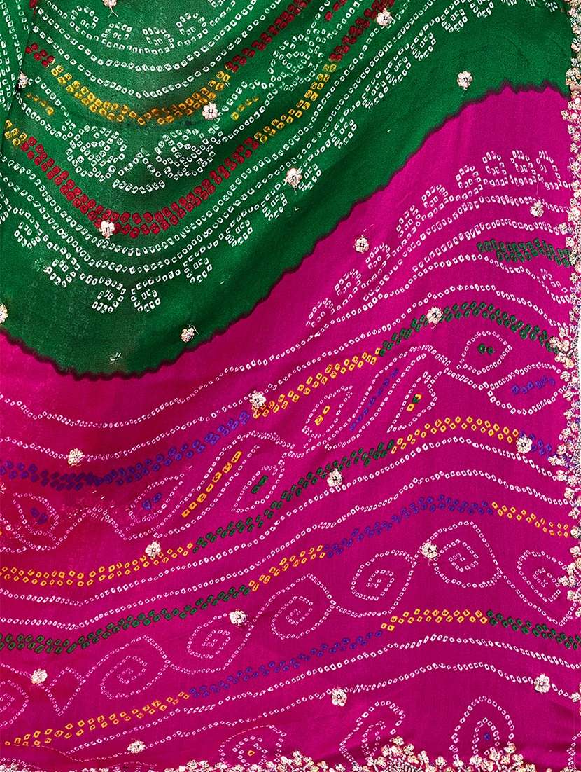 women printed embellished saree with blouse - 22579362 -  Standard Image - 3