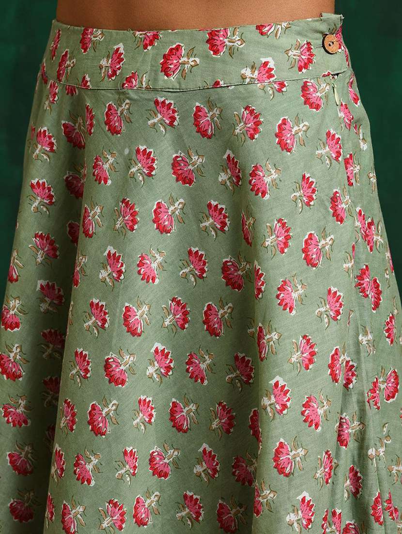 women printed sleeveless lehenga choli set - 22579472 -  Standard Image - 5