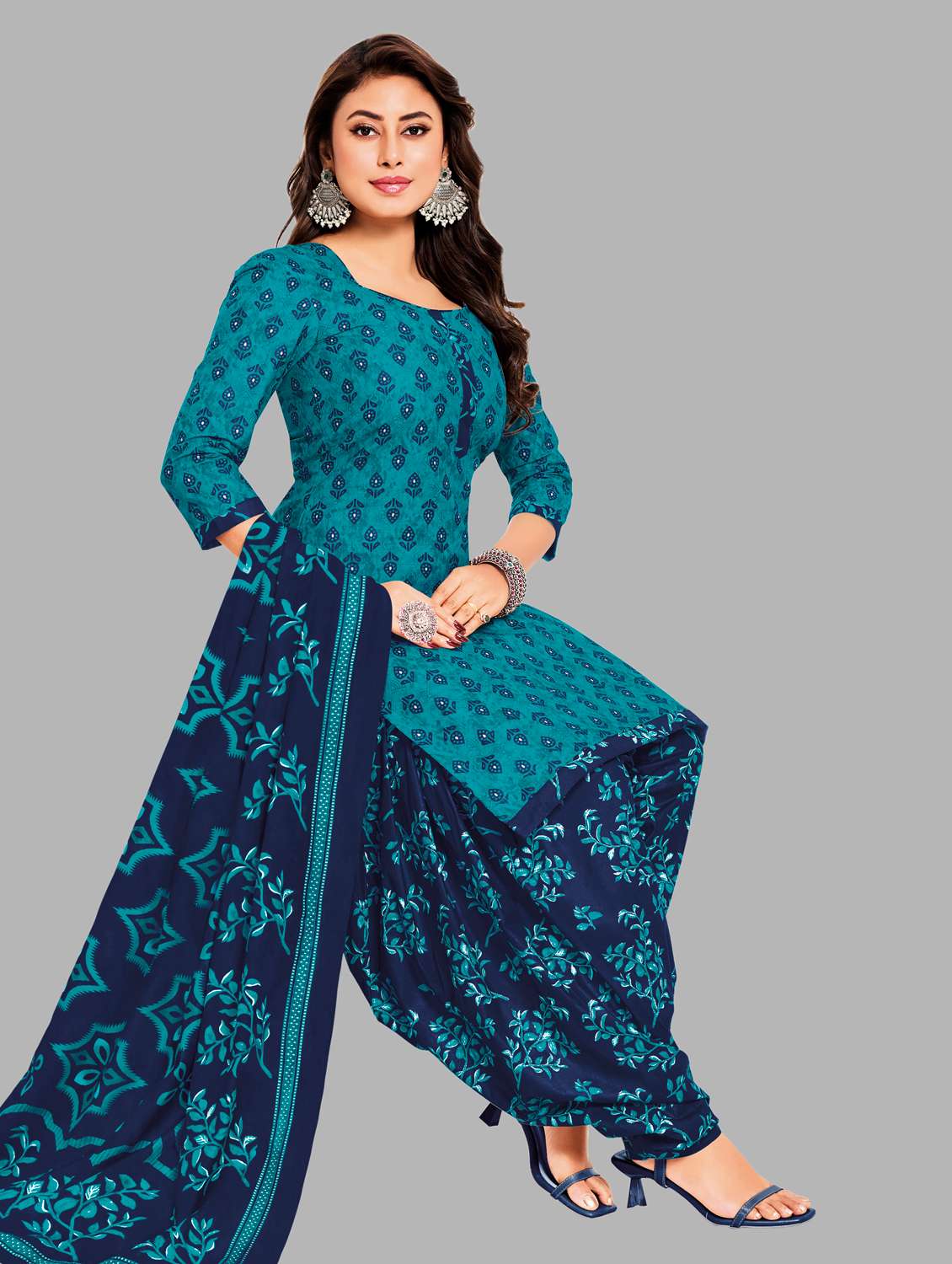 women printed unstitched suit set