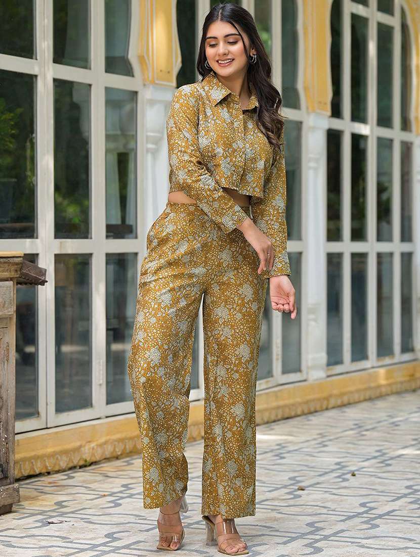women printed long sleeves shirt and trouser co-ord set - 22579493 -  Standard Image - 3