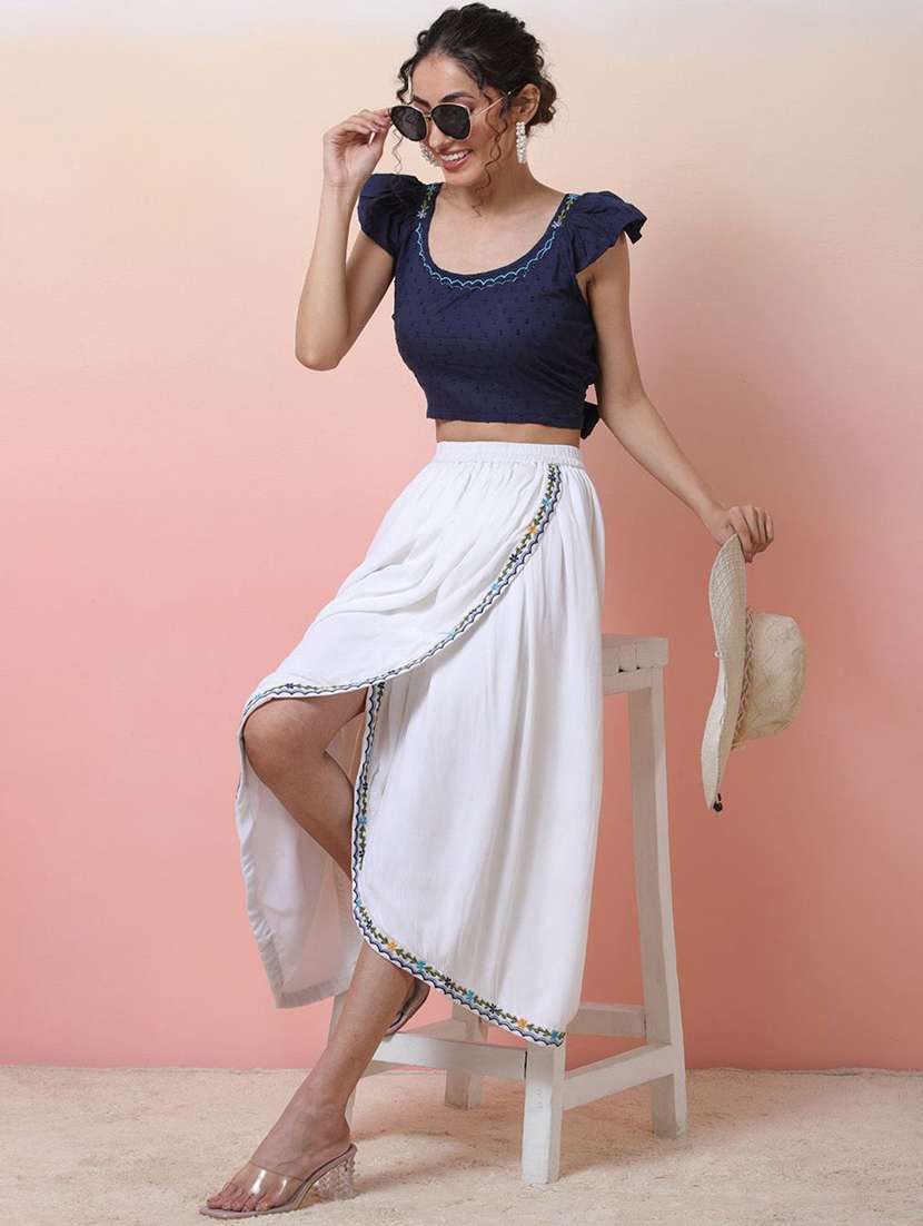 women embroidered cap sleeves top and skirt co-ord set