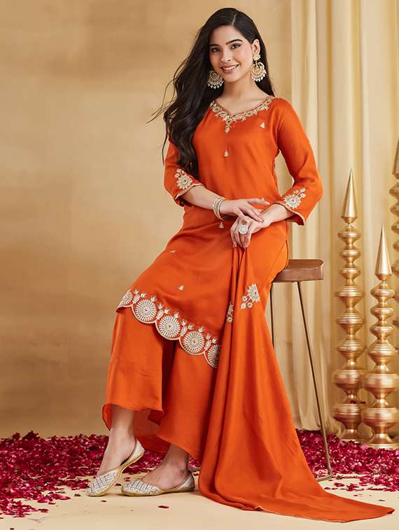 women embroidered three quarter sleeves kurta pant set with dupatta - 22579552 -  Standard Image - 3