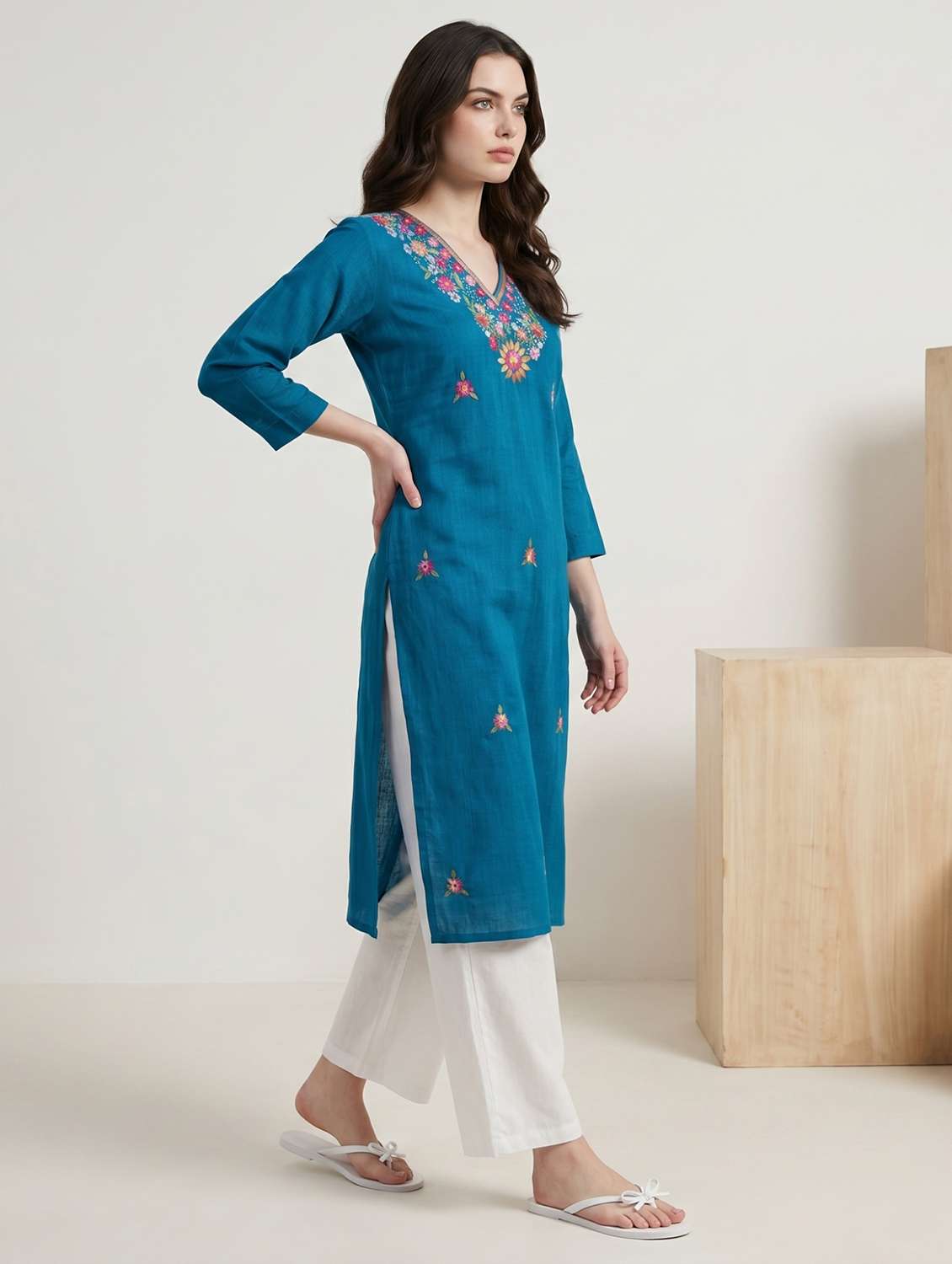 women embroidered three quarter sleeve straight kurta - 22579580 -  Standard Image - 3