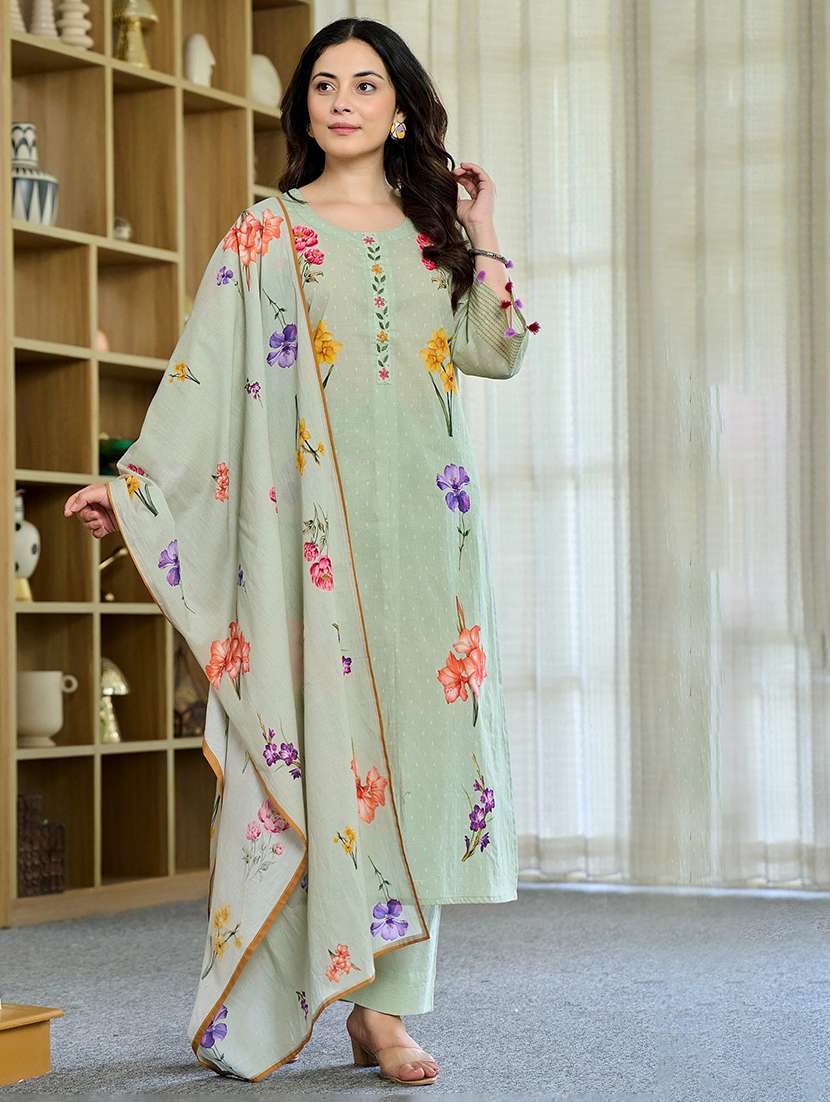 women printed three quarter sleeves kurta pant set with dupatta - 22579682 -  Standard Image - 3