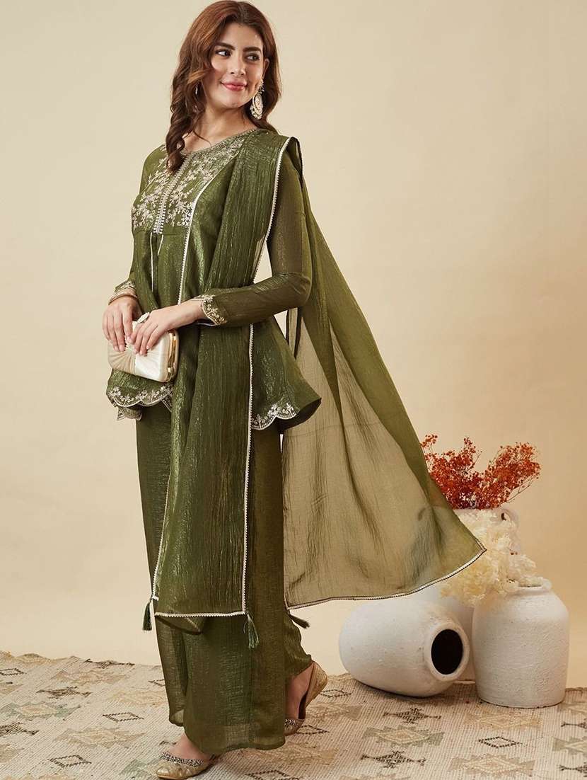 women embroidered long sleeves kurta palazzo set with dupatta - 22579712 -  Standard Image - 5