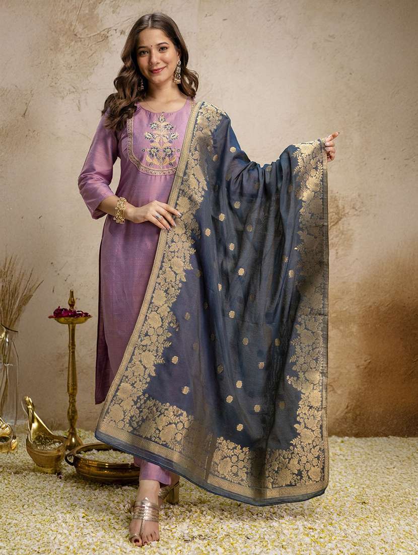 women embroidered three quarter sleeves kurta pant set with dupatta