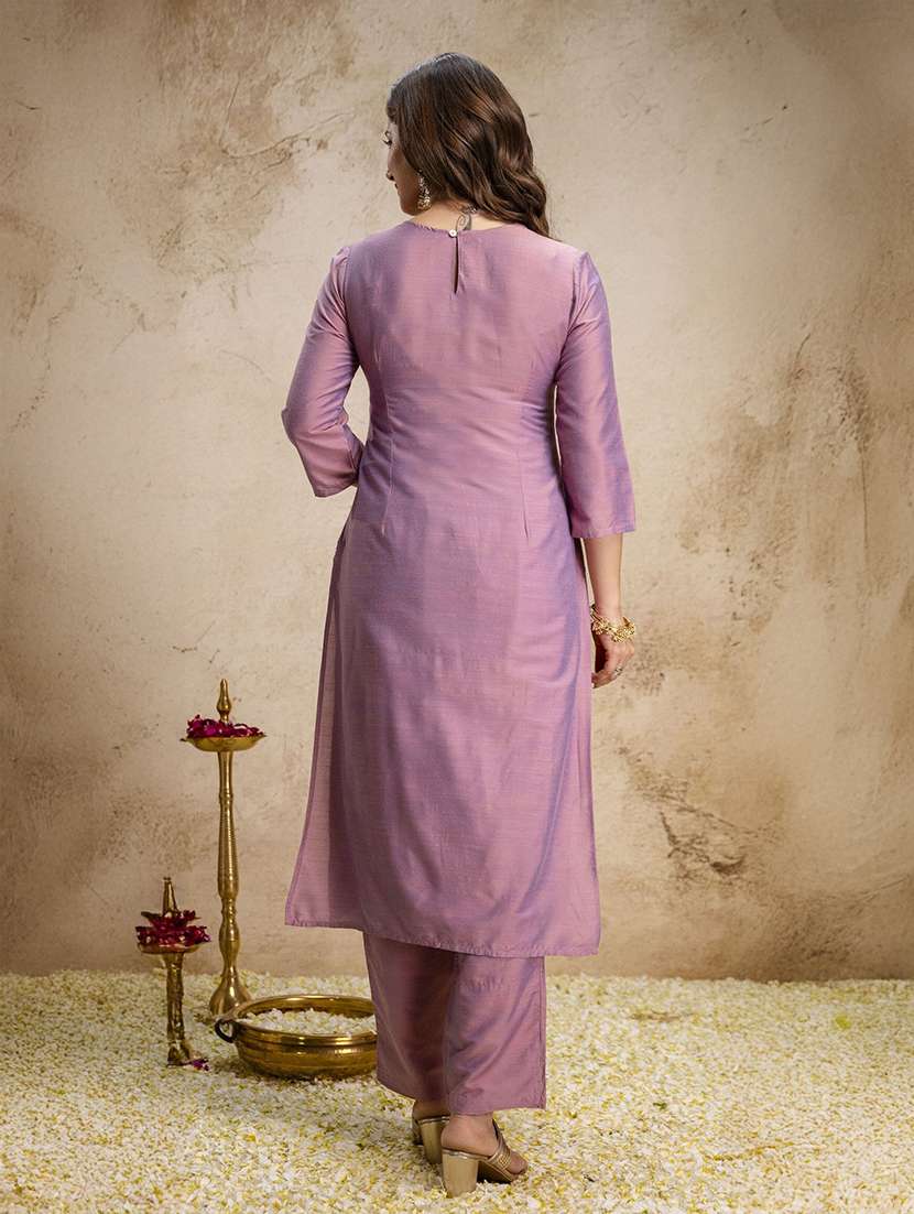 women embroidered three quarter sleeves kurta pant set with dupatta - 22579732 -  Standard Image - 3