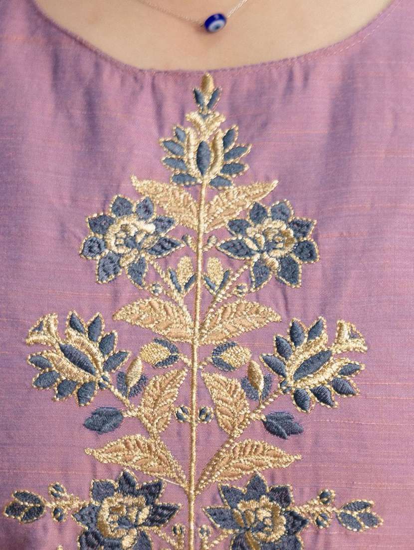 women embroidered three quarter sleeves kurta pant set with dupatta - 22579732 -  Standard Image - 5