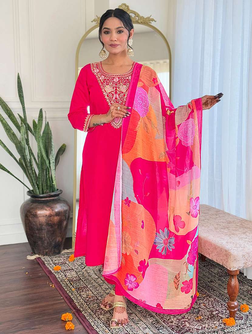 women embroidered three quarter sleeves kurta pant set with dupatta