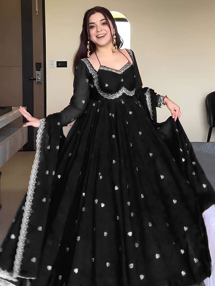 women embroidered long sleeves kurta dupatta set - 22579931 -  Standard Image - 3