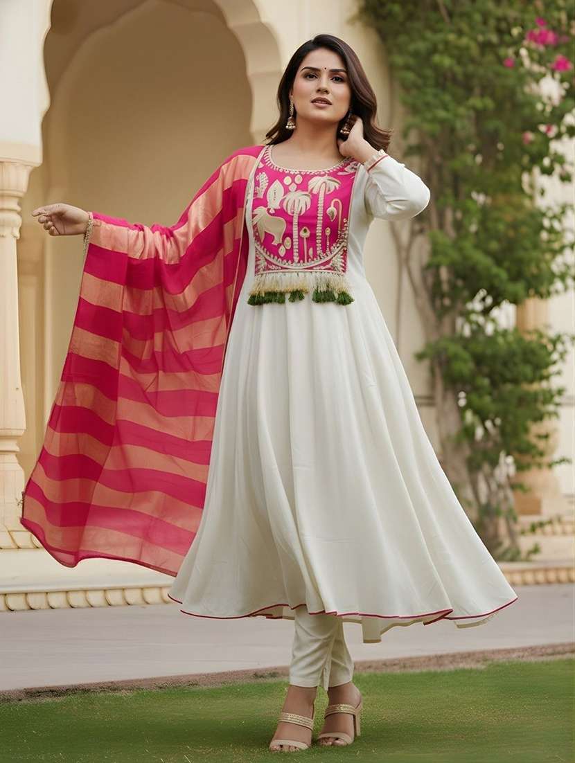 women embroidered long sleeves kurta pant set with dupatta - 22579974 -  Standard Image - 3