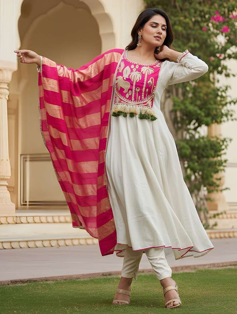 women embroidered long sleeves kurta pant set with dupatta - 22580054 -  Standard Image - 3