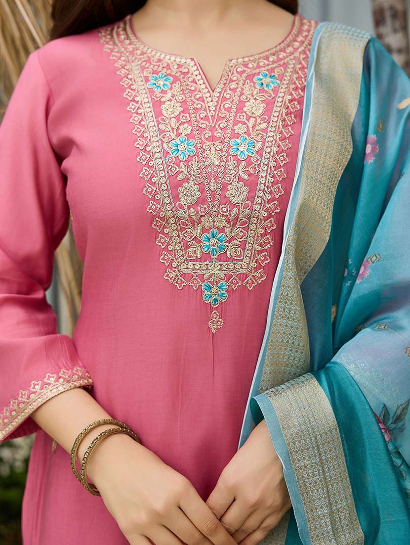women embroidered three quarter sleeves kurta pant set with dupatta - 22580091 -  Standard Image - 3