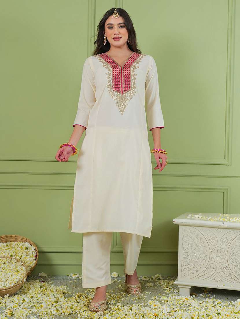 women embroidered three quarter sleeves kurta pant set with dupatta - 22580128 -  Standard Image - 3