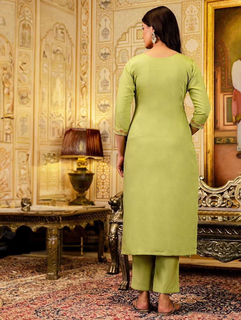 women embroidered three quarter sleeves kurta pant set with dupatta - 22580137 -  Standard Image - 3