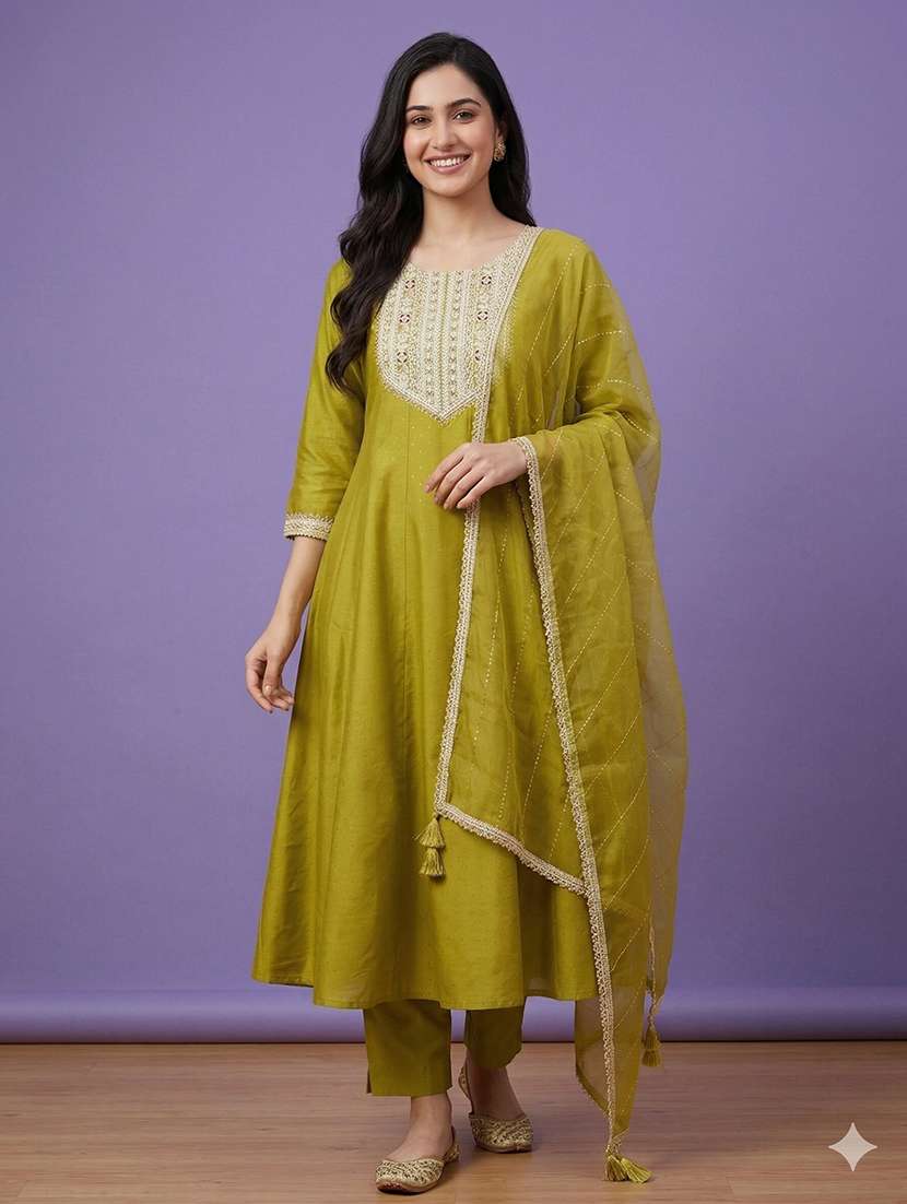 women embroidered three quarter sleeve anarkali kurta