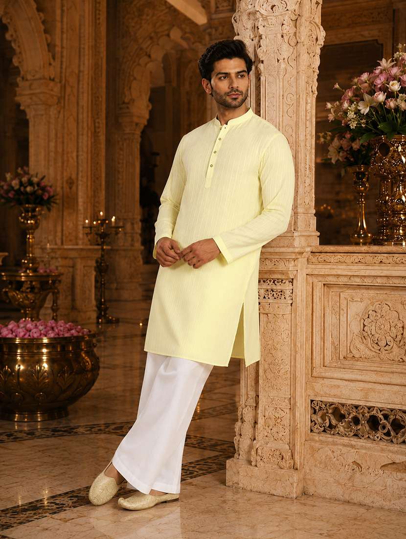 men self design mandarin neck kurta pyjama set