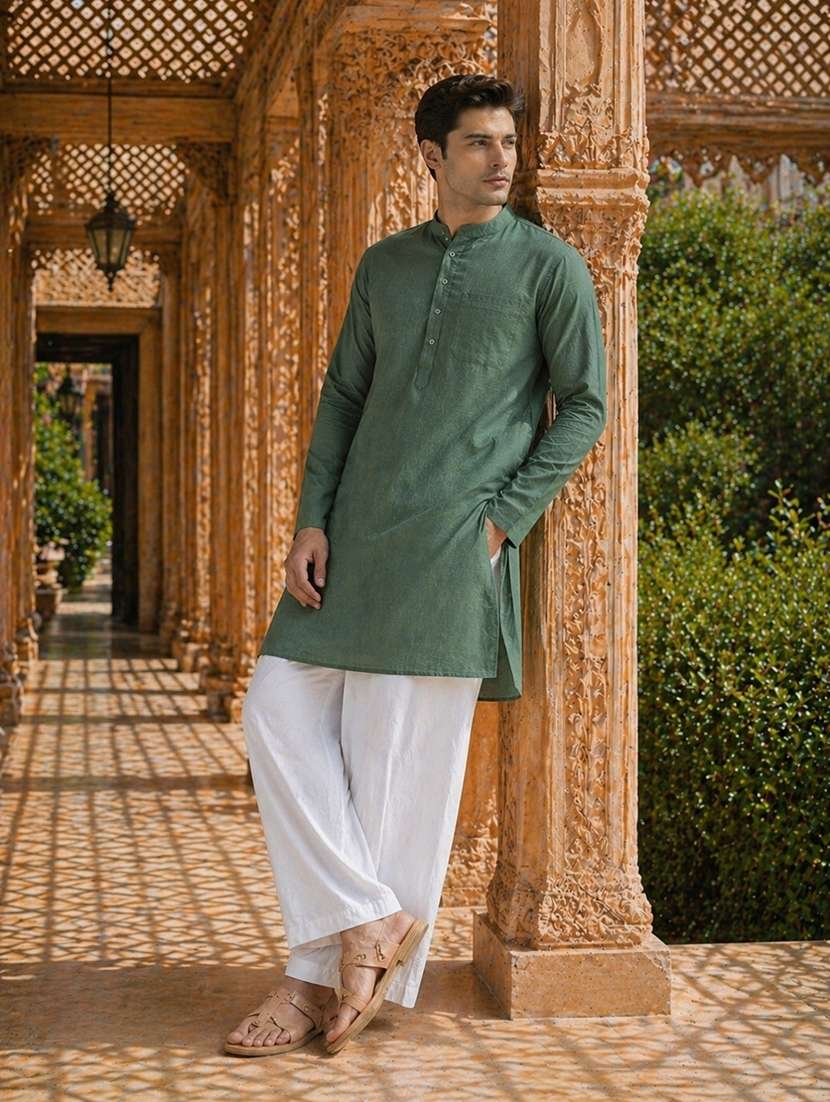 men solid mandarin neck kurta pyjama set
