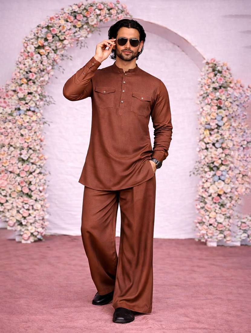 men solid mandarin neck kurta pyjama set