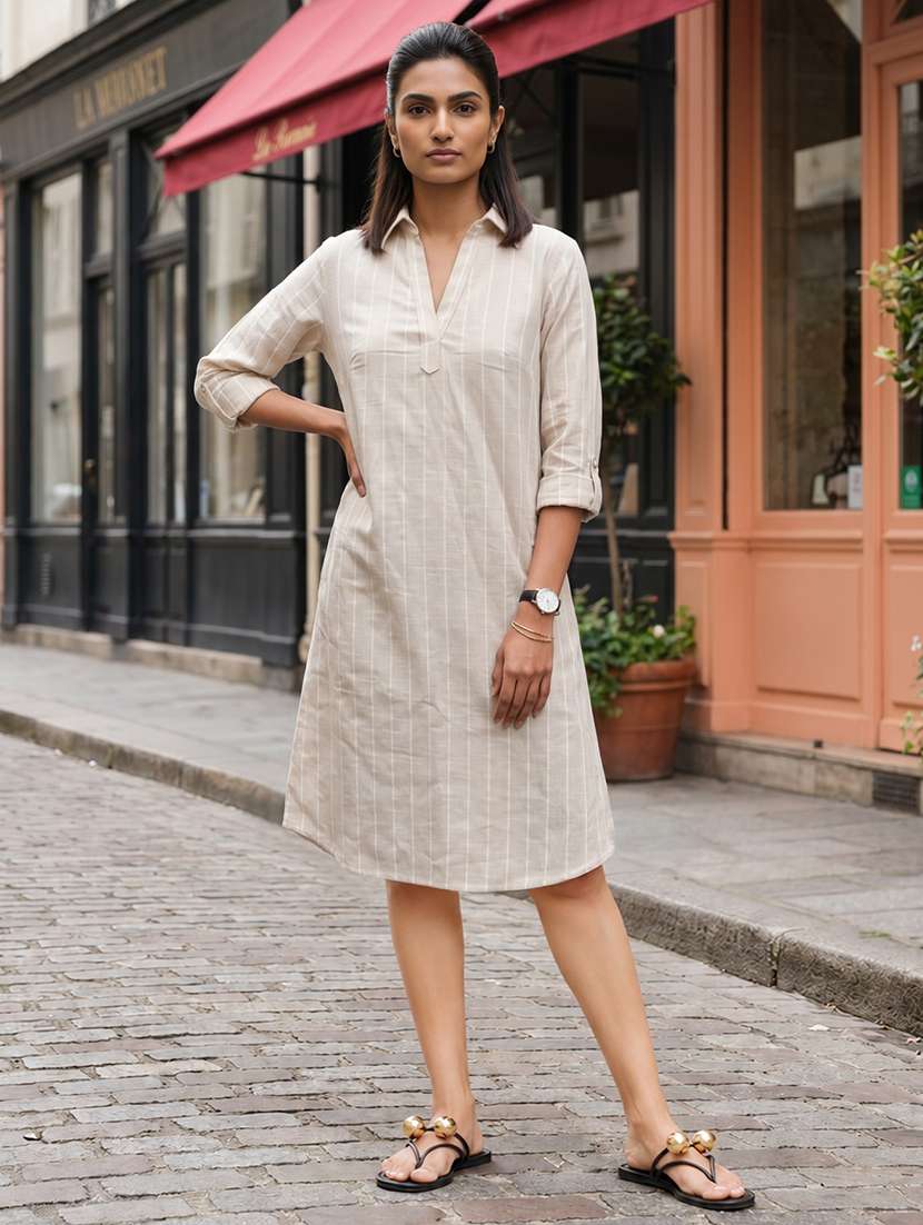 women printed collared sheath dress