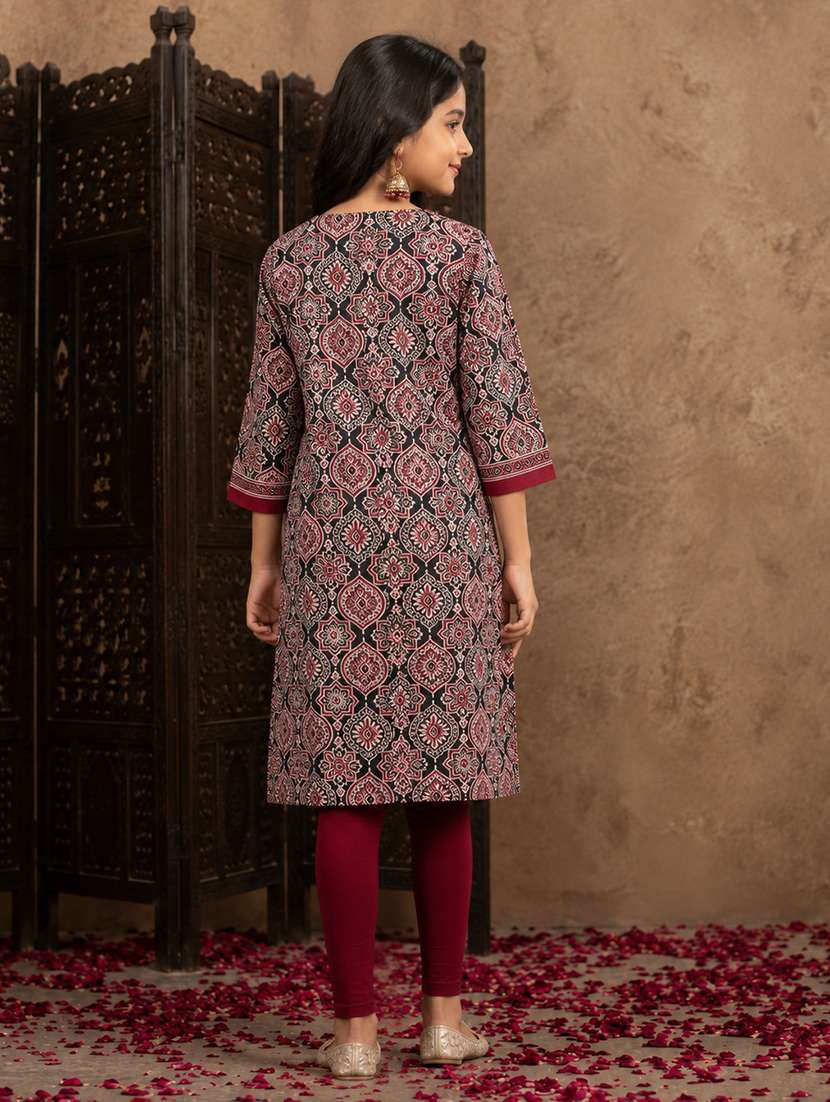 girls printed three quarter sleeves a-line kurta - 22580670 -  Standard Image - 3