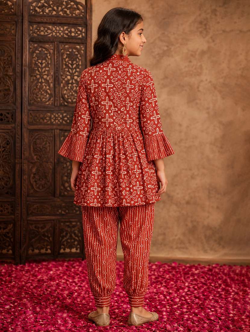 Girls Printed Three Quarter Sleeves Kurta Salwar Set - 22580672 -  Standard Image - 3