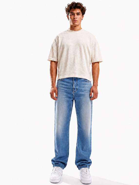 men washed mid rise full length baggy jeans - 22580686 -  Standard Image - 5