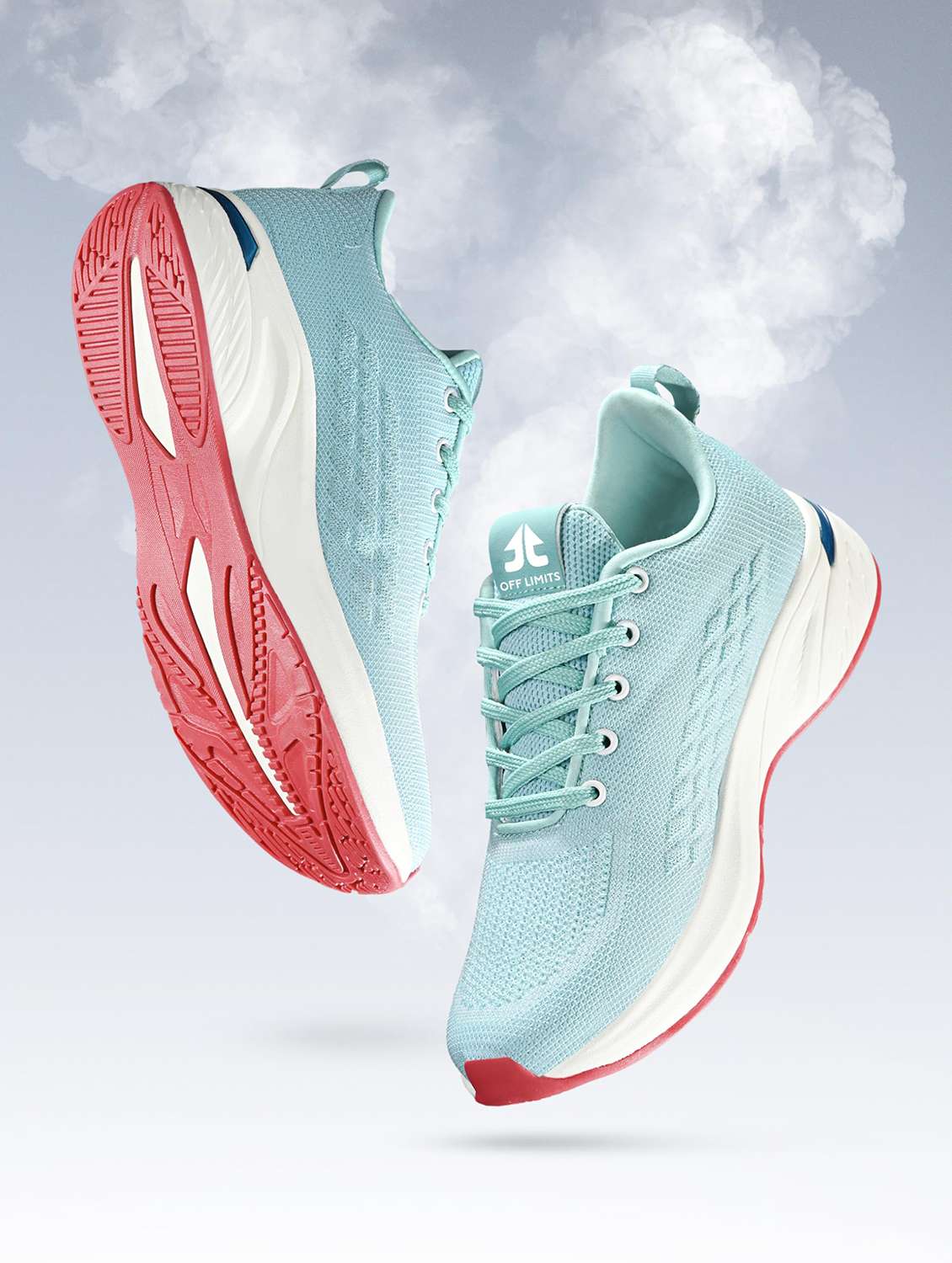 women textured lace up sports shoes