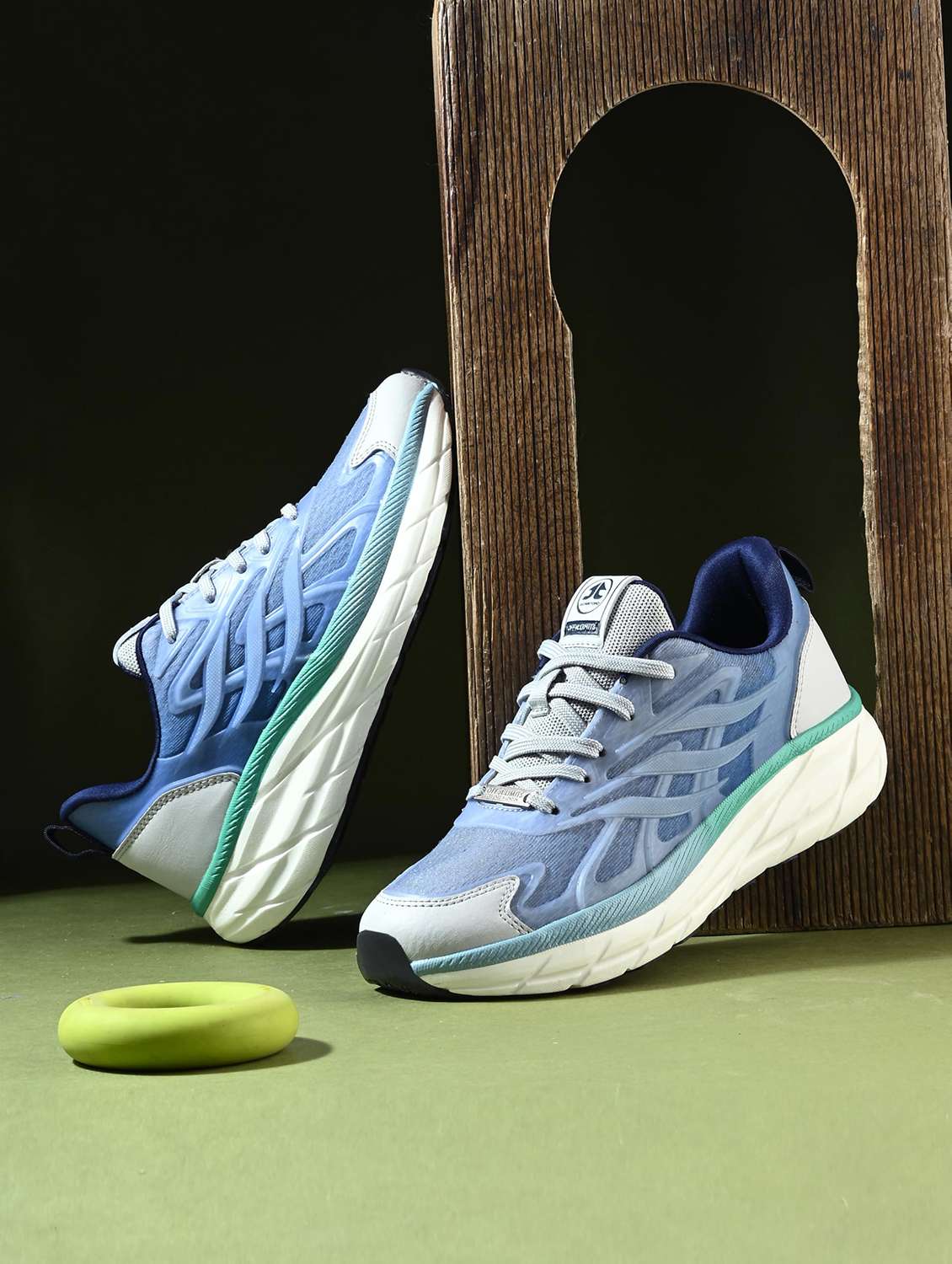 women textured lace up sports shoes