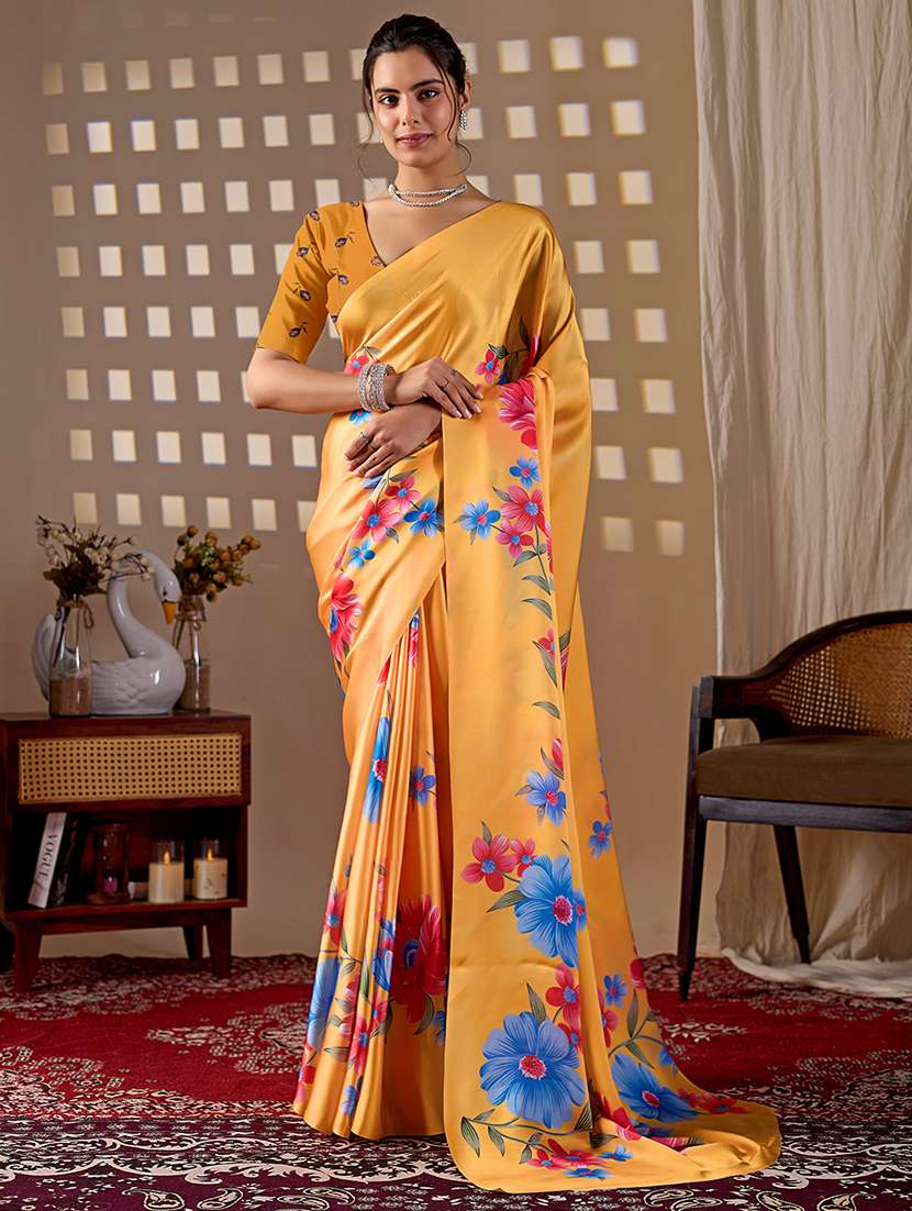 women printed casual wear saree with blouse