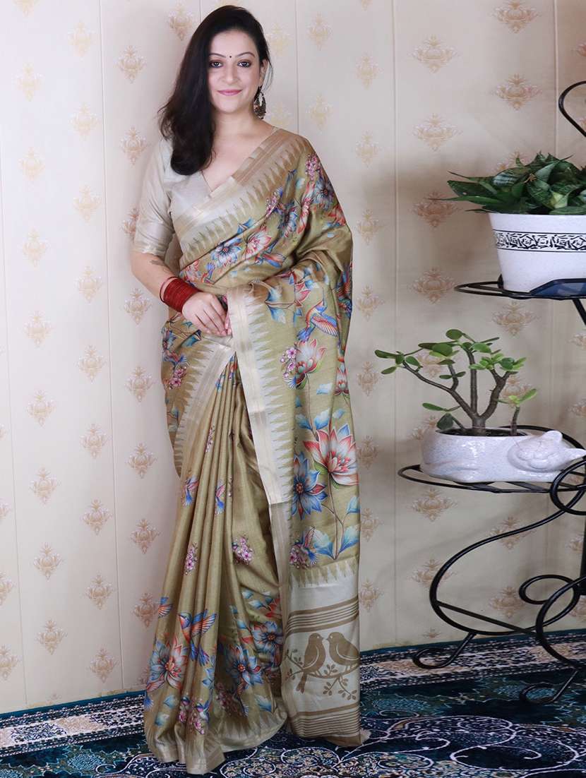 women printed casual wear saree with blouse