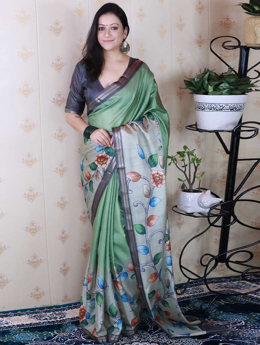women printed casual wear saree with blouse