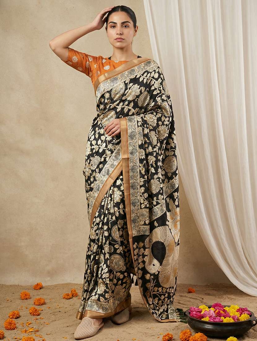 women printed casual wear saree with blouse