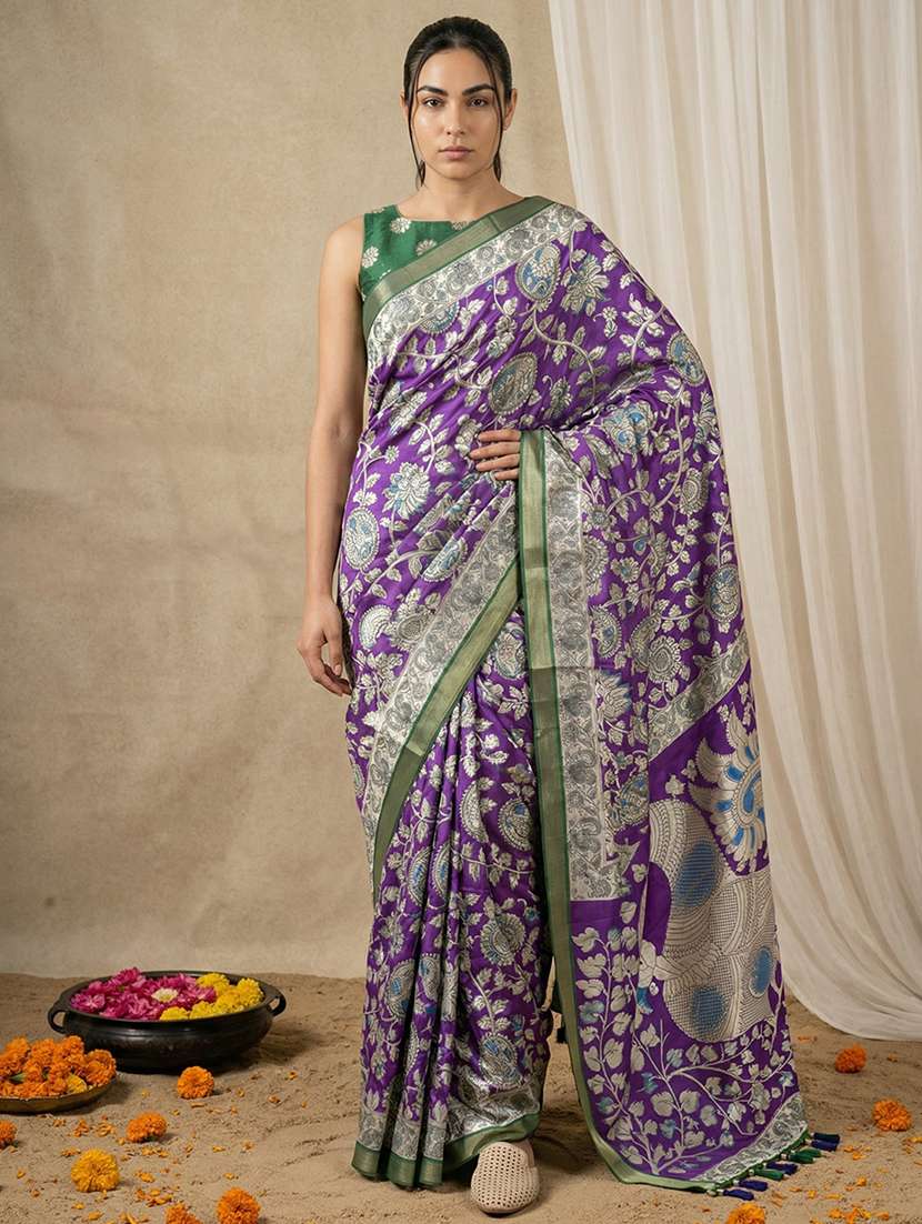 women printed casual wear saree with blouse