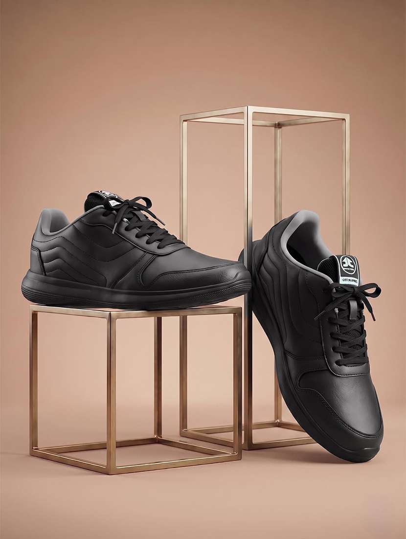 men solid lace up sneaker