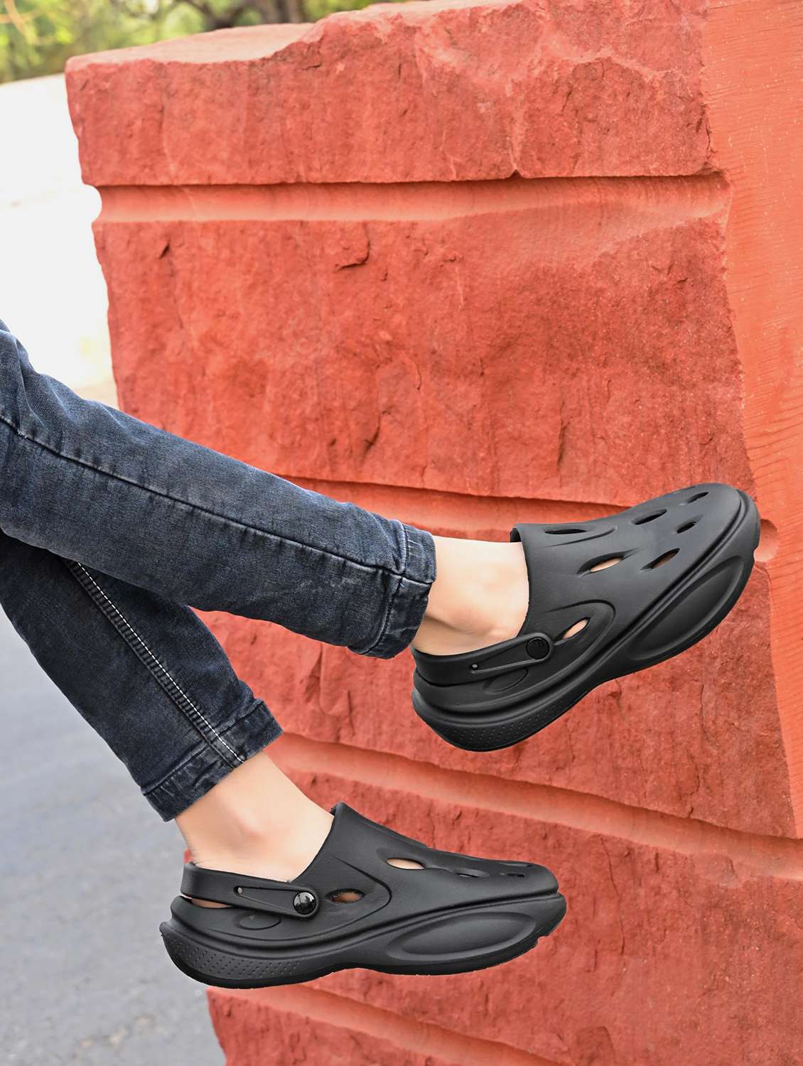 men textured slip on clogs - 22581977 -  Standard Image - 3