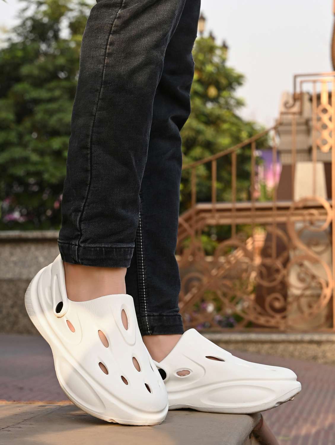 men textured slip on clog - 22581978 -  Standard Image - 3