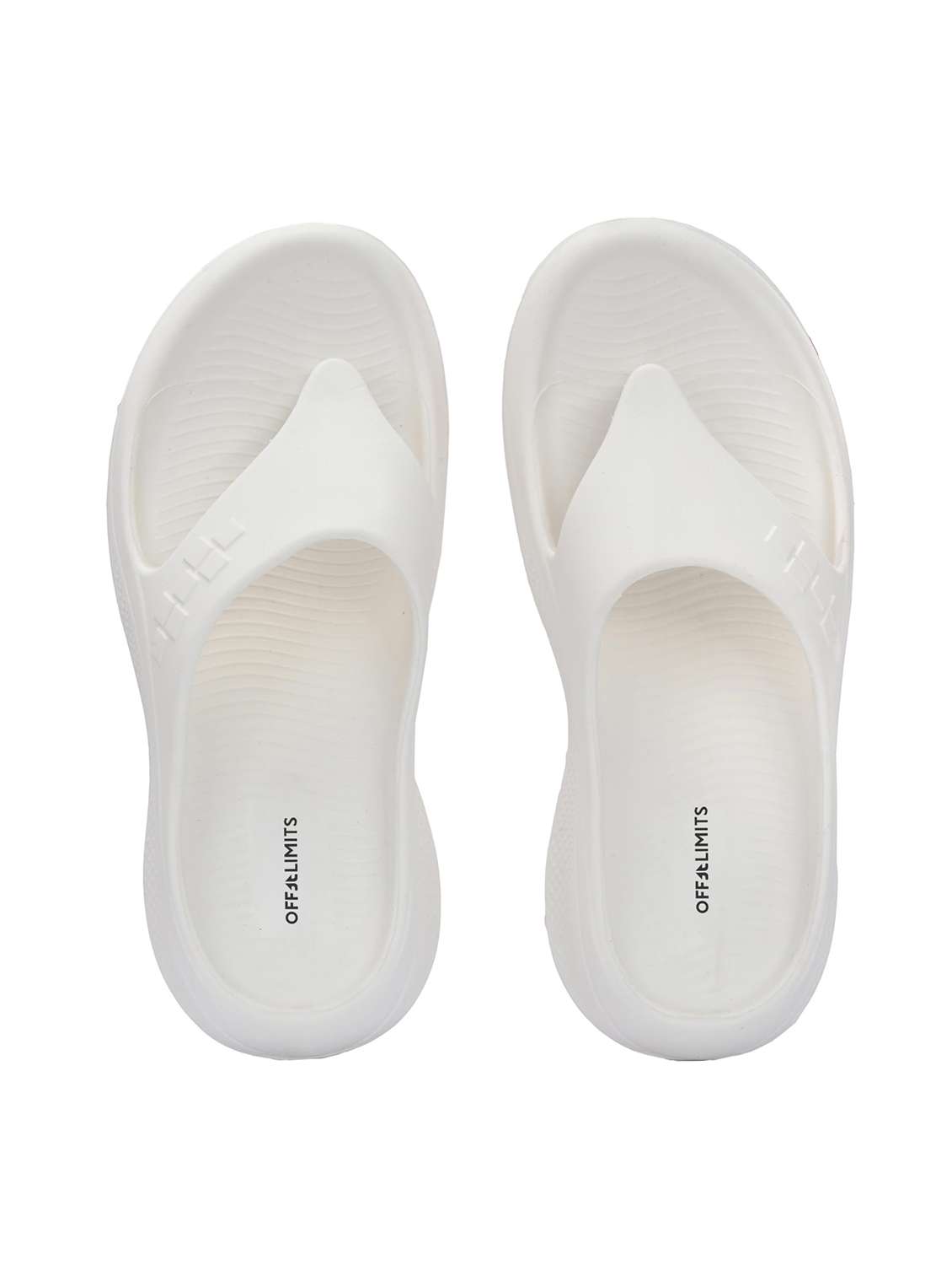 men slid toe separator slippers - 22581987 -  Standard Image - 3